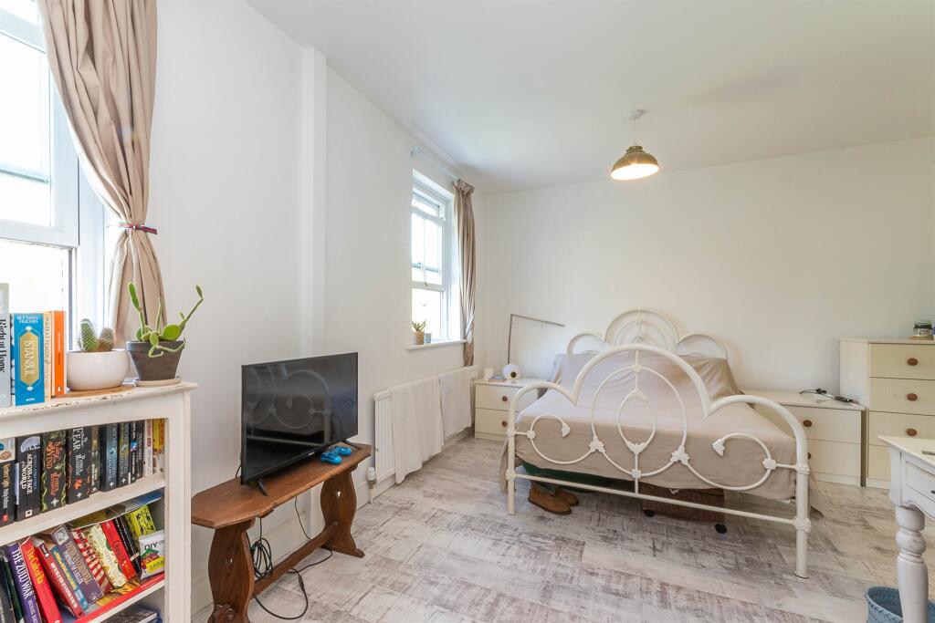 Additional image 15 of River View Terrace, Althorne, CHELMSFORD