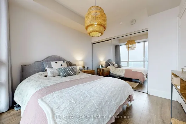 Additional image 17 of 30 Roehampton Ave Unit 1506