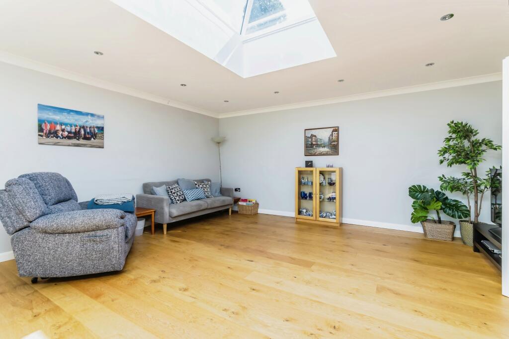 Additional image 15 of Leazes Avenue, Chaldon, Caterham, Surrey, CR3