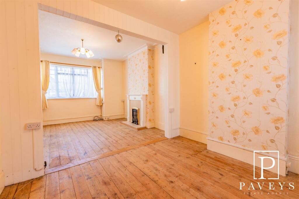 Additional image 2 of New Pier Street, Walton On The Naze