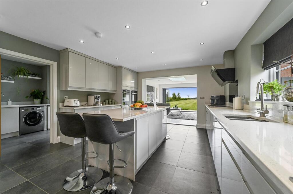 Additional image 20 of Glebe Place, Tendring