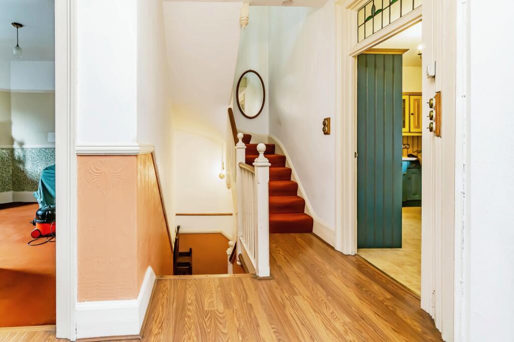 Additional image 7 of Birdhurst Gardens, South Croydon, CR2