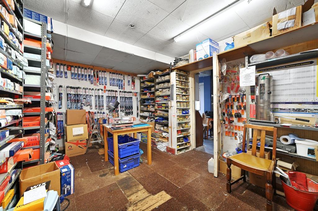 Additional image 12 of 212 Watchouse Road, Chelmsford, CM2 8NF