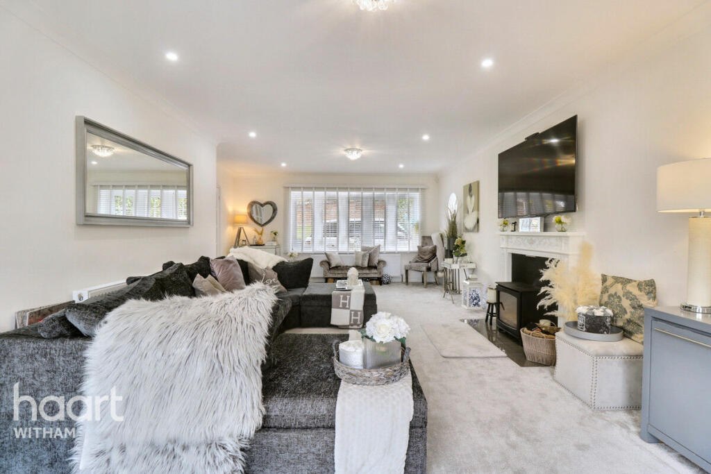 Additional image 5 of Powers Hall End, Witham