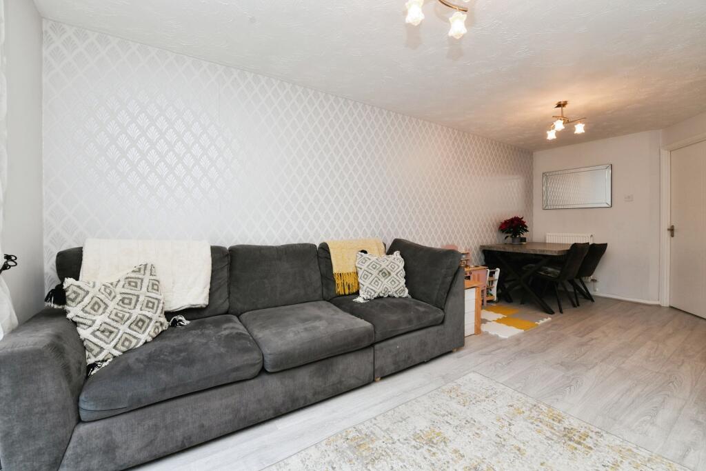 Additional image 13 of Kings Chase, Brentwood, Essex, CM14