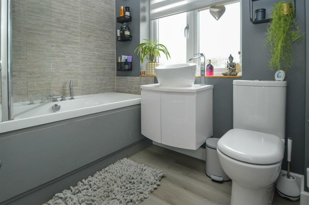 Additional image 16 of Downsland Drive, Brentwood