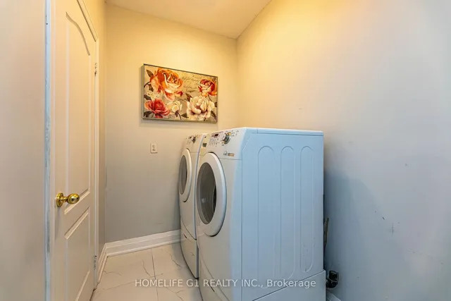 Additional image 7 of 25 Oblate Cres