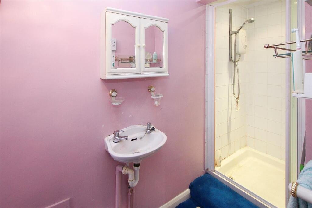 Additional image 16 of Walker Avenue, Fyfield, Ongar