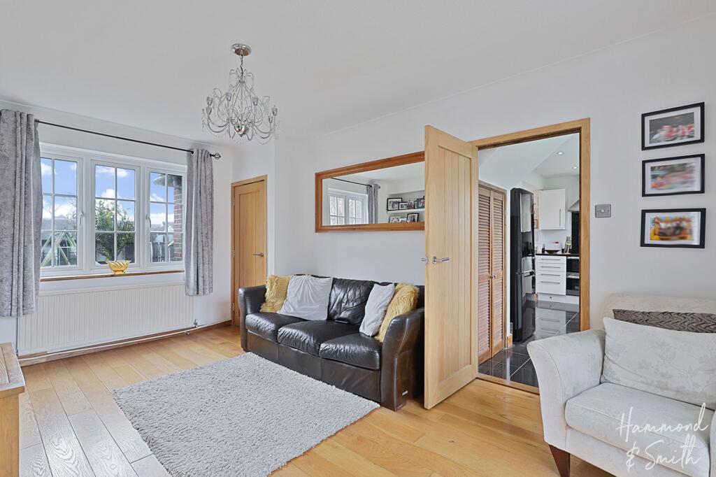 Additional image 3 of Red Oaks Mead, Theydon Bois, CM16