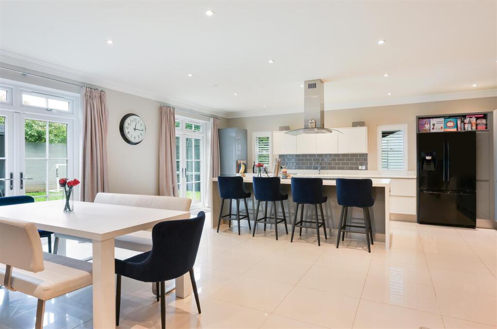 Additional image 47 of High Oaks Close, Coulsdon