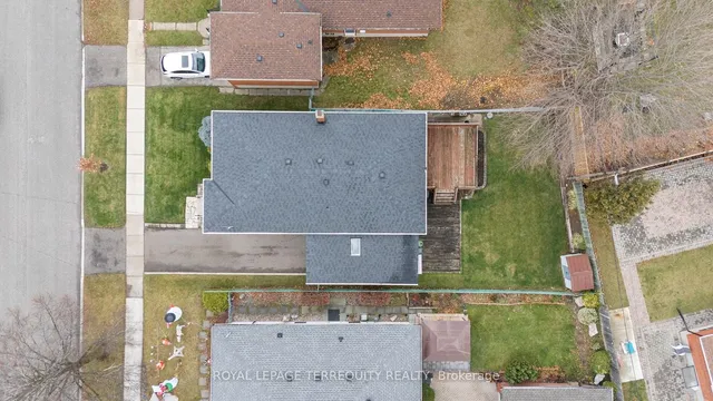 Additional image 33 of 63 Packard Blvd