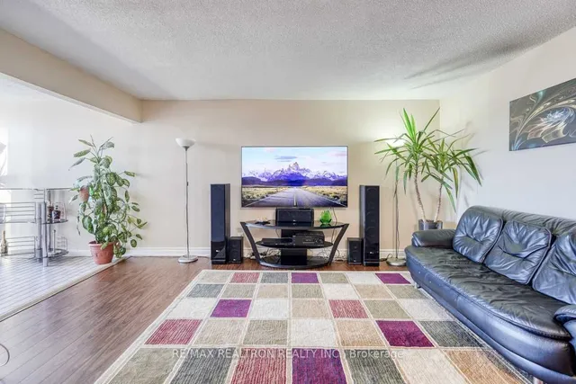 Additional image 11 of 41 Markbrook Lane Unit 204