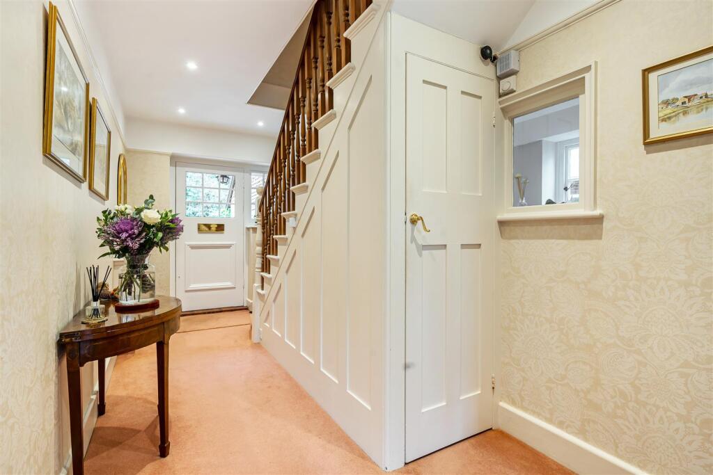 Additional image 4 of How Lane, Chipstead