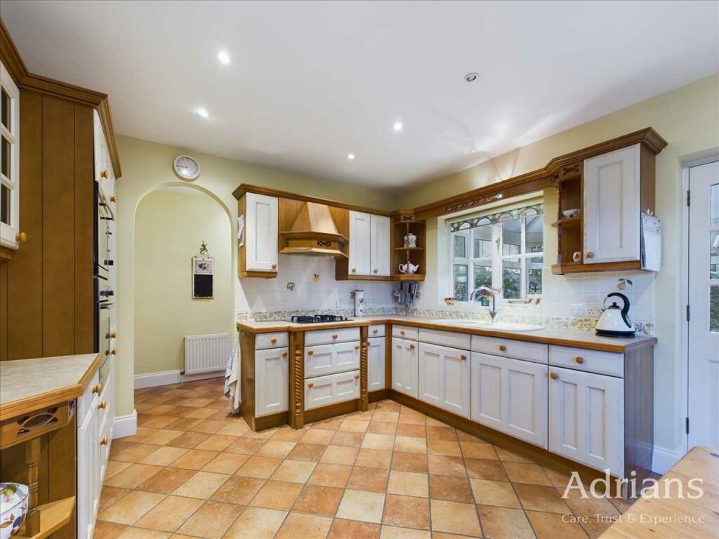 Additional image 32 of Russets, Gutters Lane, Broomfield, Chelmsford