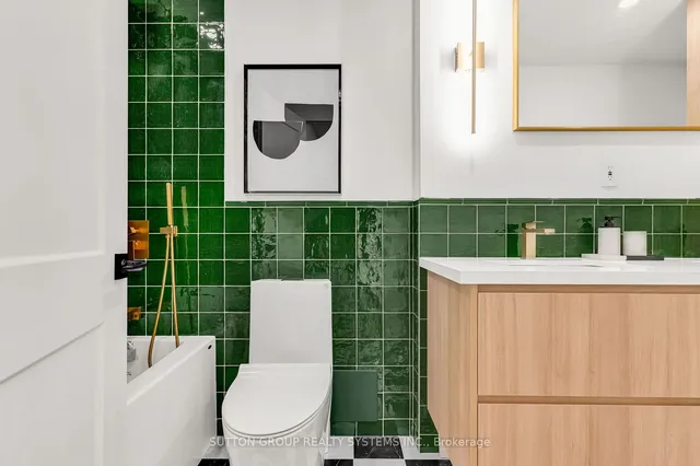 Additional image 20 of 60 Southport St Unit 912