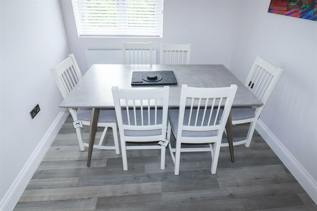 Additional image 8 of Tipps Cross Lane, Hook End, Brentwood
