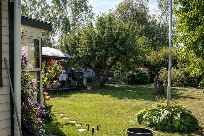 Additional image 3 of Elfte kolonistigen 13, Hälla, Västerås kommun