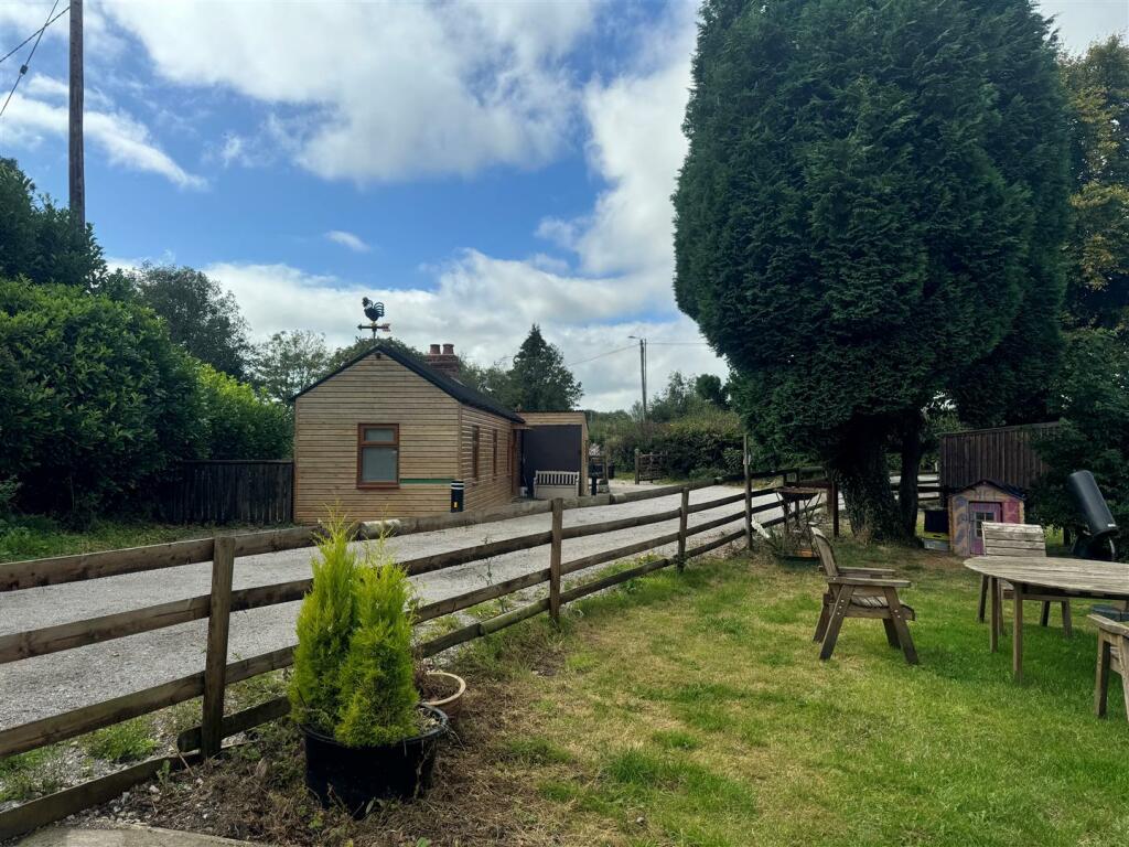 Additional image 18 of St. Asaph Road, Lloc