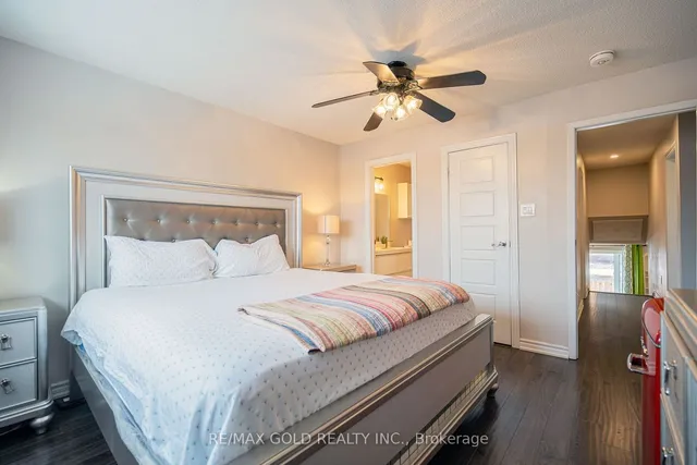 Additional image 25 of 4 Simmons Blvd