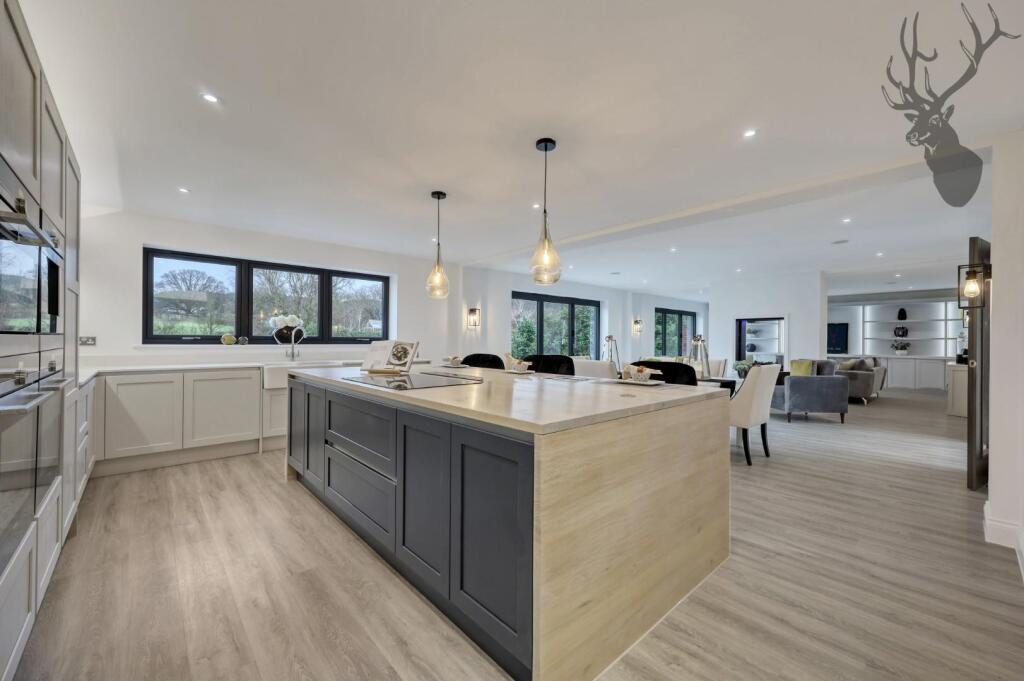 Additional image 41 of Lessington Barn, Theydon Mount