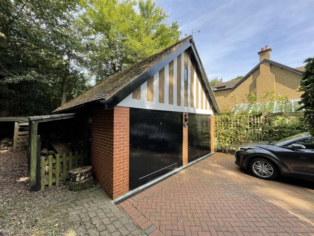 Additional image 40 of How Lane, Chipstead