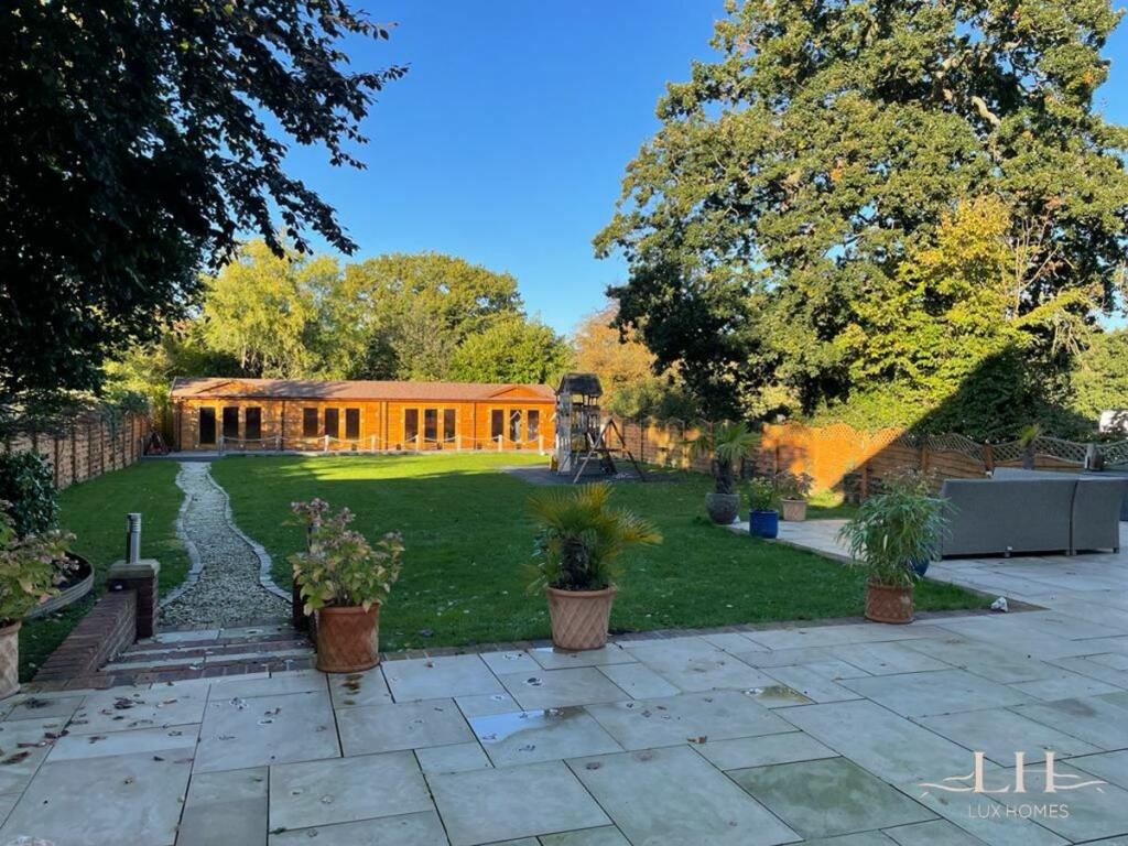 Additional image 51 of Coxtie Green Road, Brentwood