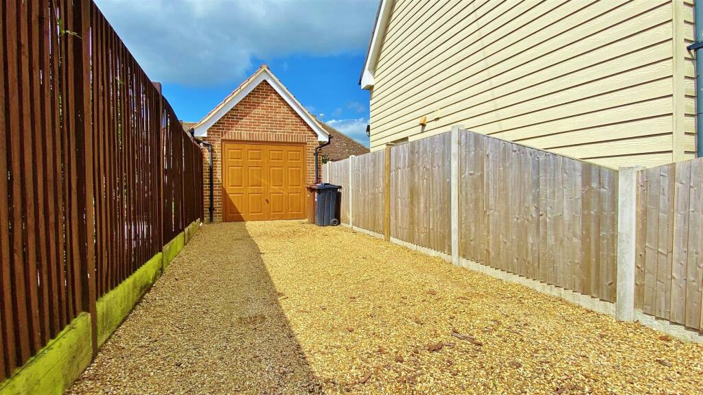 Additional image 32 of Walton Road, Kirby-Le-Soken