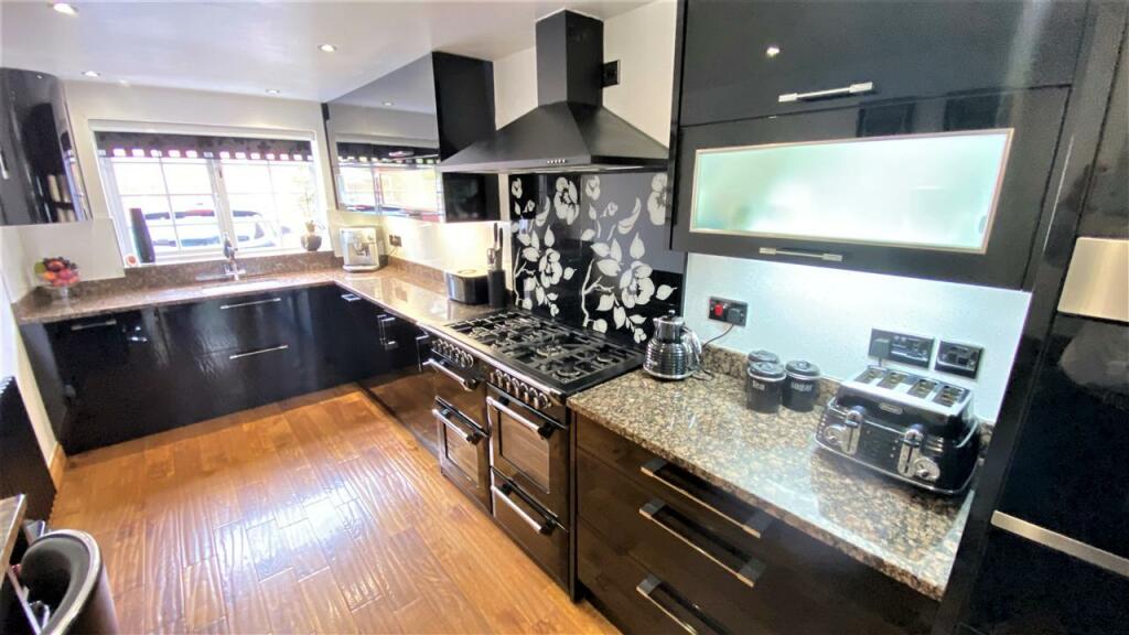 Additional image 4 of The Riddings, Whitby