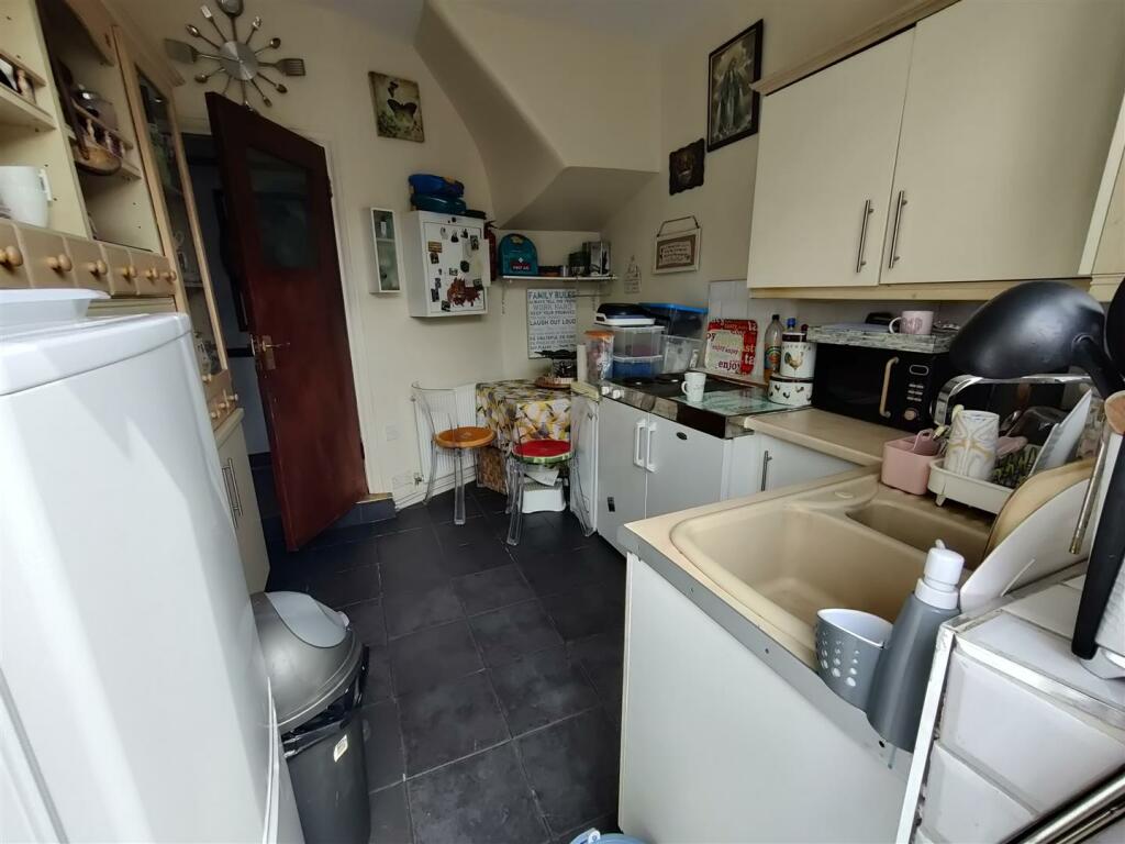 Additional image 4 of Thirsk Road, CR4