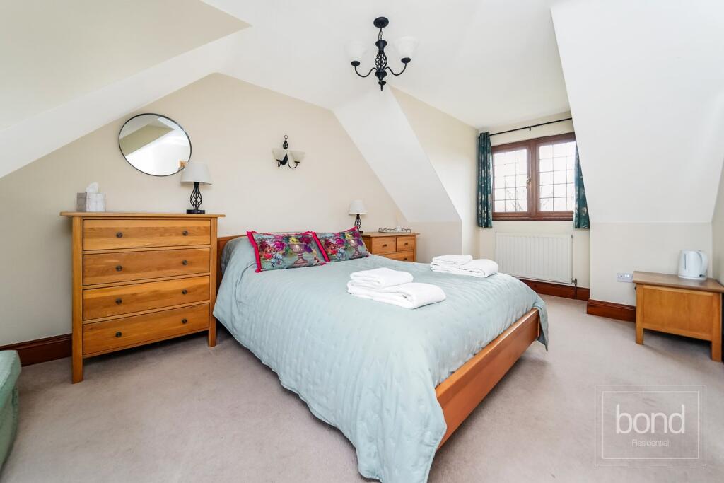 Additional image 15 of Southend Road, Howe Green, Chelmsford, CM2