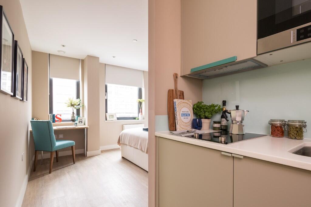 Wellesley Road, Croydon, London, CR0