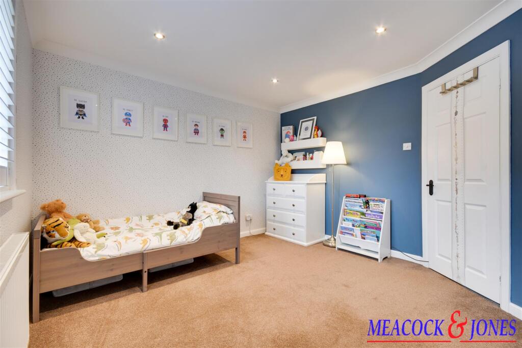 Additional image 24 of Tye Common Road, Billericay