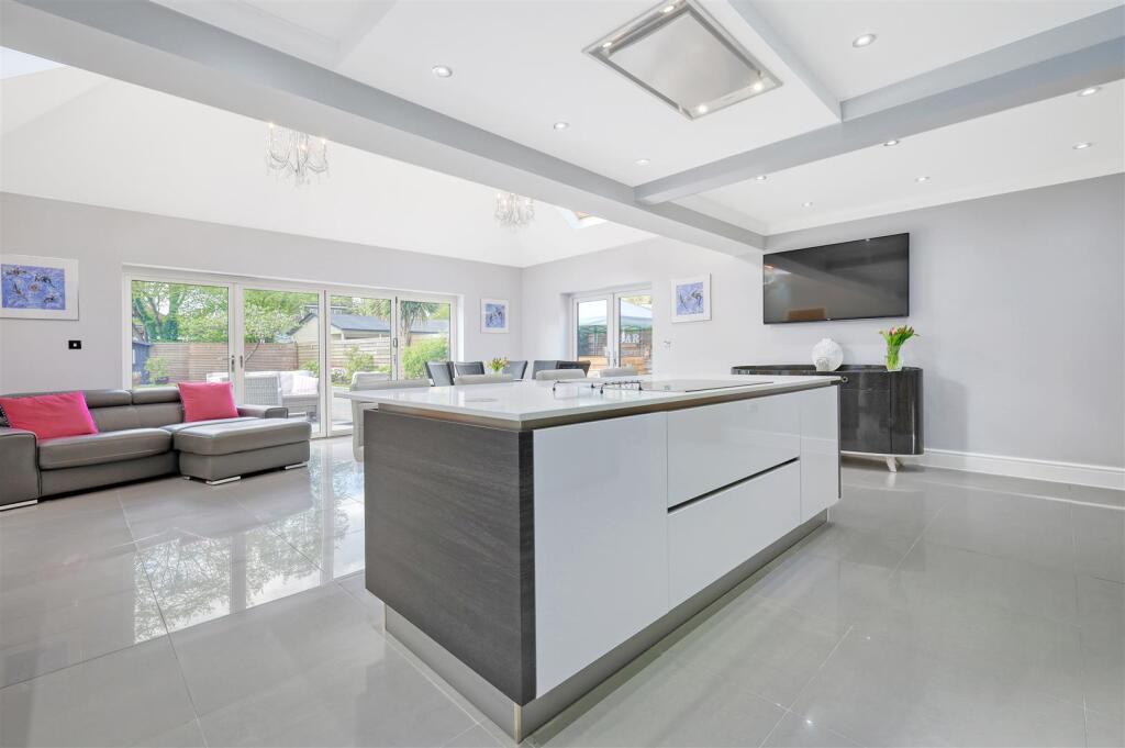 Additional image 7 of Newmans Drive, Hutton Burses