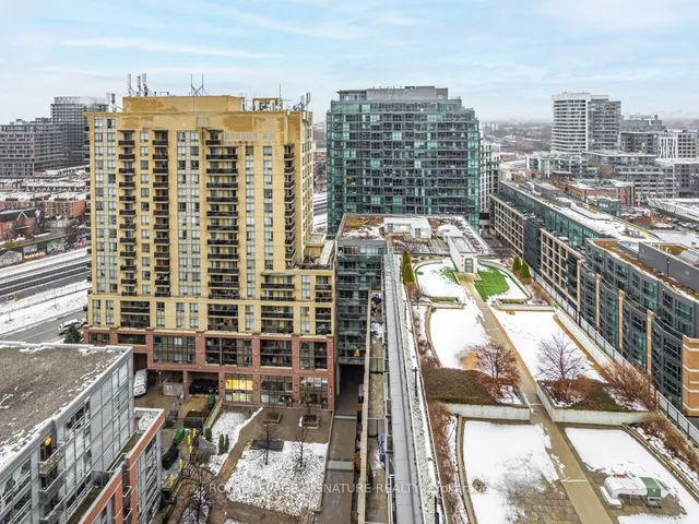 Additional image 23 of 68 Abell St Unit 2211