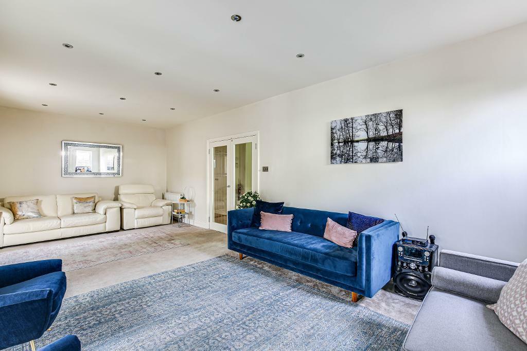 Additional image 5 of Arkwright Road, Sanderstead, CR2 0LL