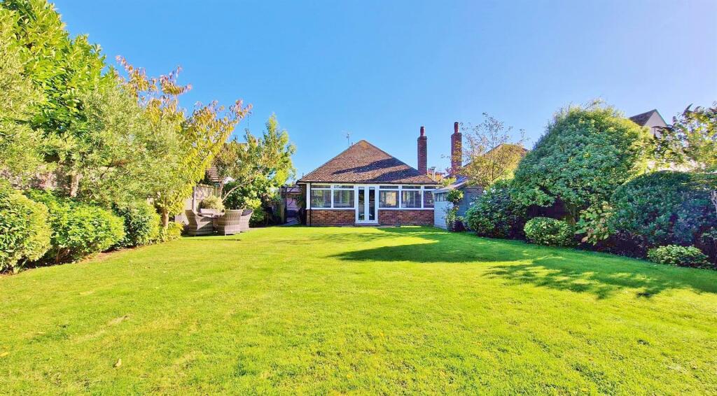 Additional image 22 of Old Parsonage Way, Frinton-On-Sea