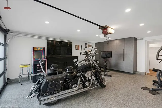 Additional image 34 of 4 Courtsfield Cres