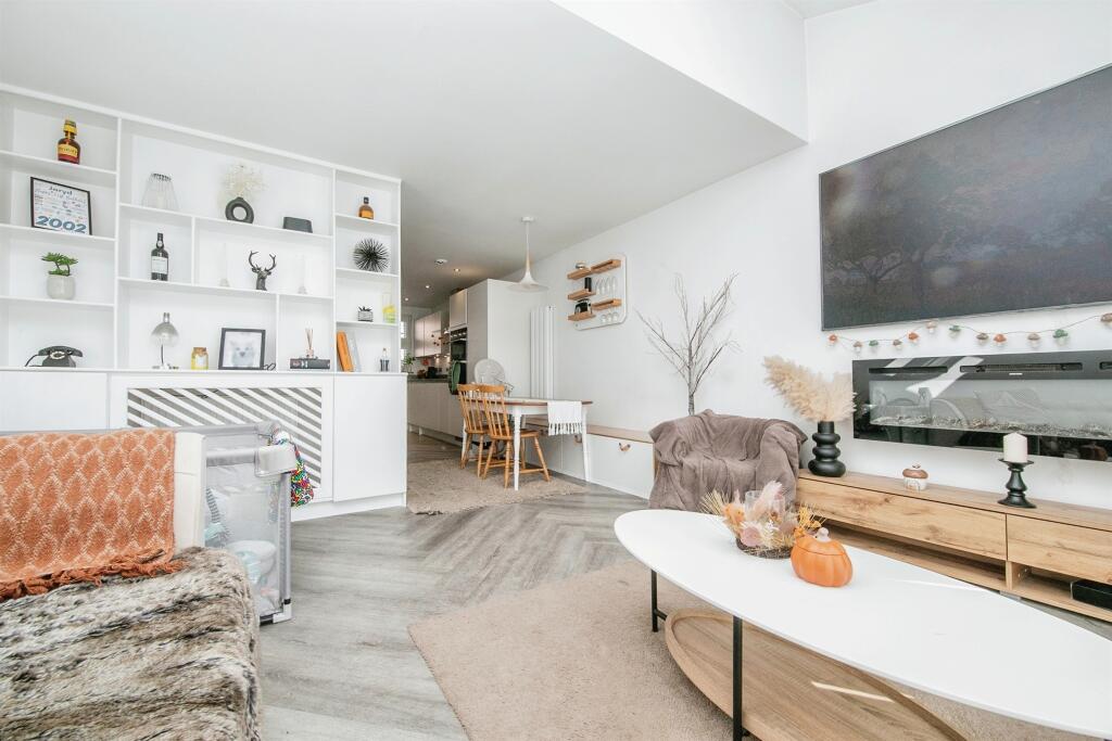 Additional image 8 of Rowhedge Wharf Road, Rowhedge, Colchester