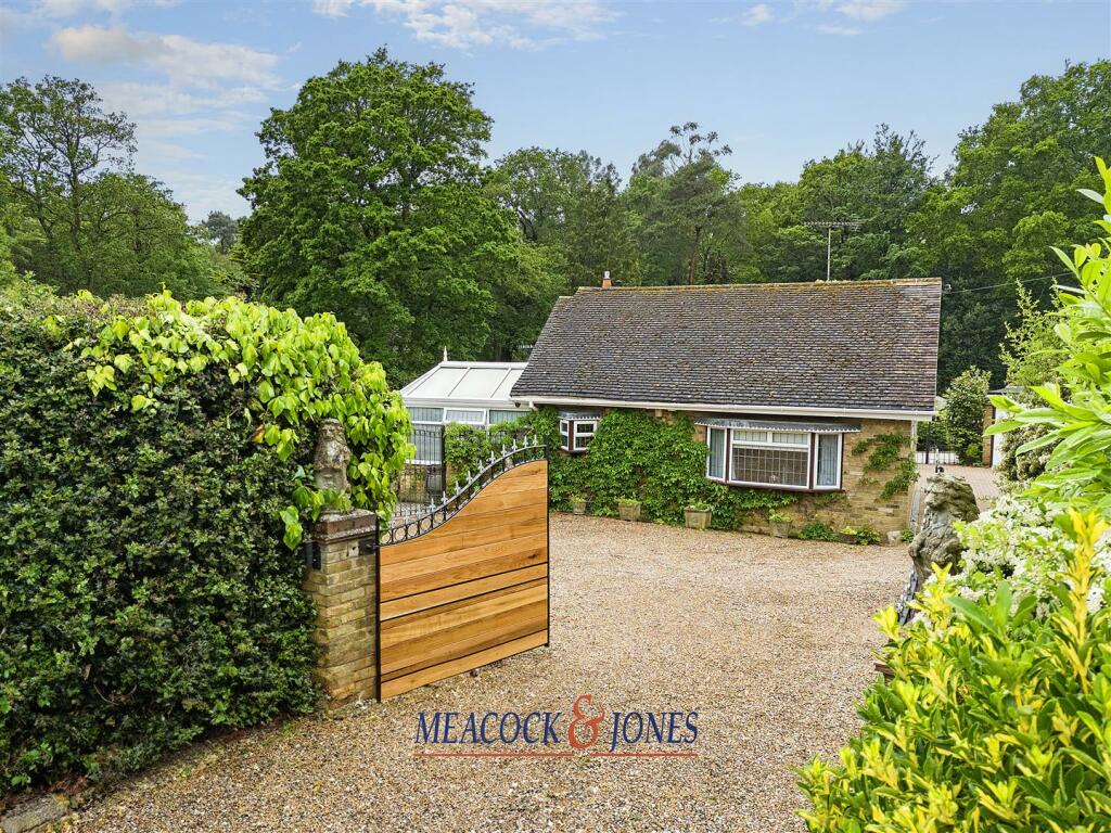 Additional image 27 of Mores Lane, Pilgrims Hatch, Brentwood