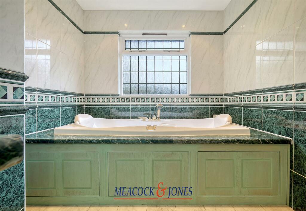 Additional image 31 of Hutton Gate, Hutton Mount, Brentwood