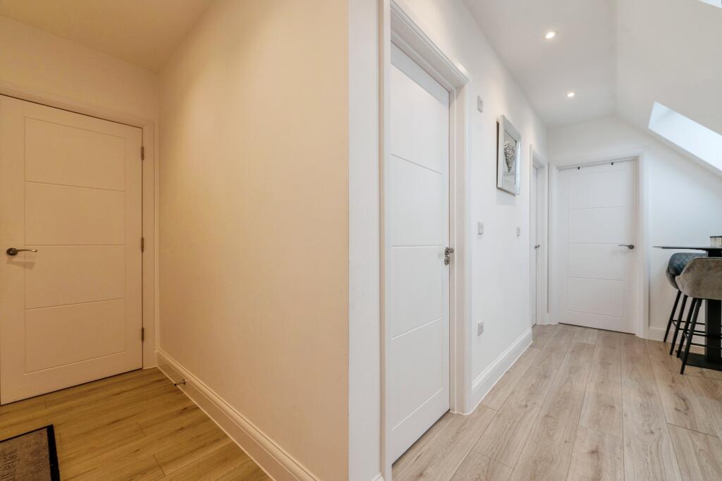 Additional image 14 of The Belvedere, Harding Elms Road, Billericay, Essex, CM11