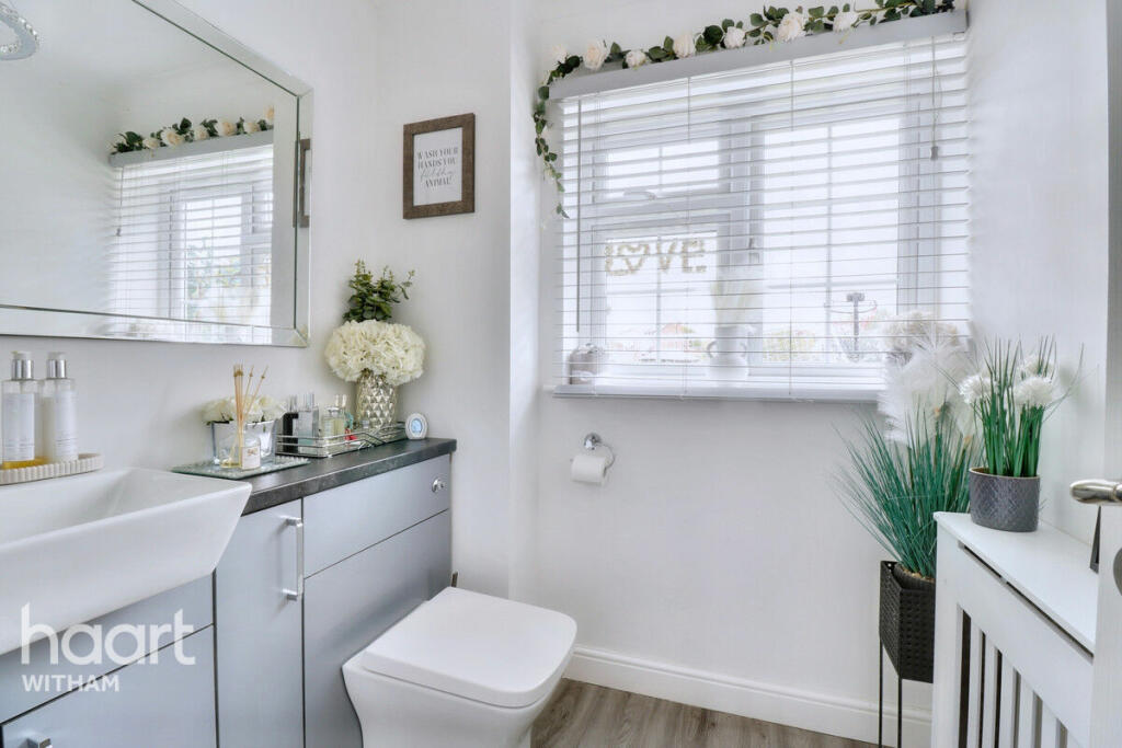 Additional image 15 of Powers Hall End, Witham