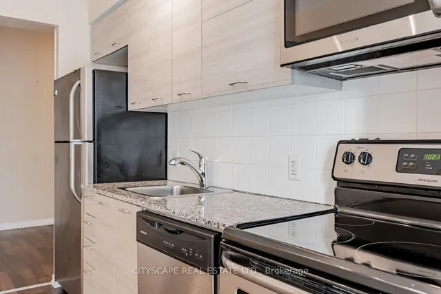 Additional image 7 of 20 Joe Shuster Way Unit 1402