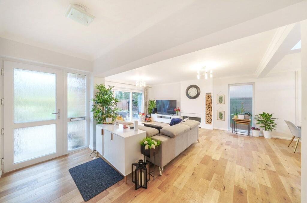 Additional image 5 of The Vale, Coulsdon, CR5