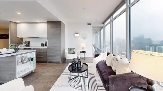 Additional image 4 of 488 University Ave Unit 3307