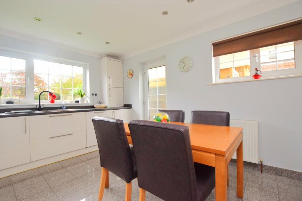 Additional image 12 of Smythe Road, Billericay, CM11