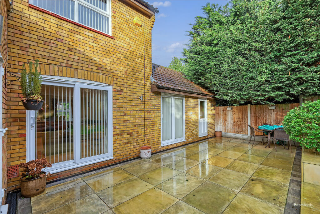 Additional image 24 of West Park Avenue, Billericay, CM12
