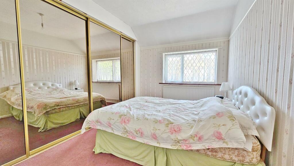 Additional image 14 of First Avenue, Walton On The Naze