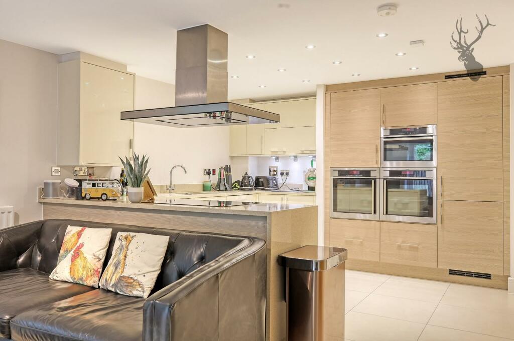 Additional image 9 of Magnolia Crescent, Great Warley, Brentwood