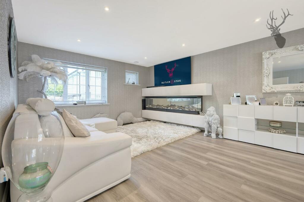 Additional image 8 of Coppice Row, Theydon Bois, Essex